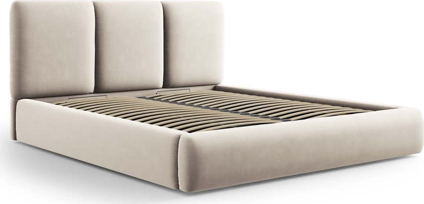 Krémová sametová čalouněná dvoulůžková postel s úložným prostorem s roštem 200x200 cm Brody – Mazzini Beds