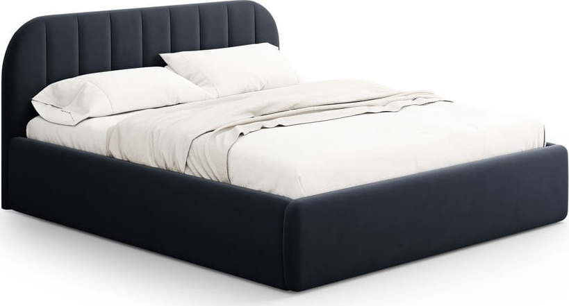 Tmavě modrá čalouněná dvoulůžková postel s úložným prostorem s roštem 180x200 cm Juno – Windsor & Co Sofas